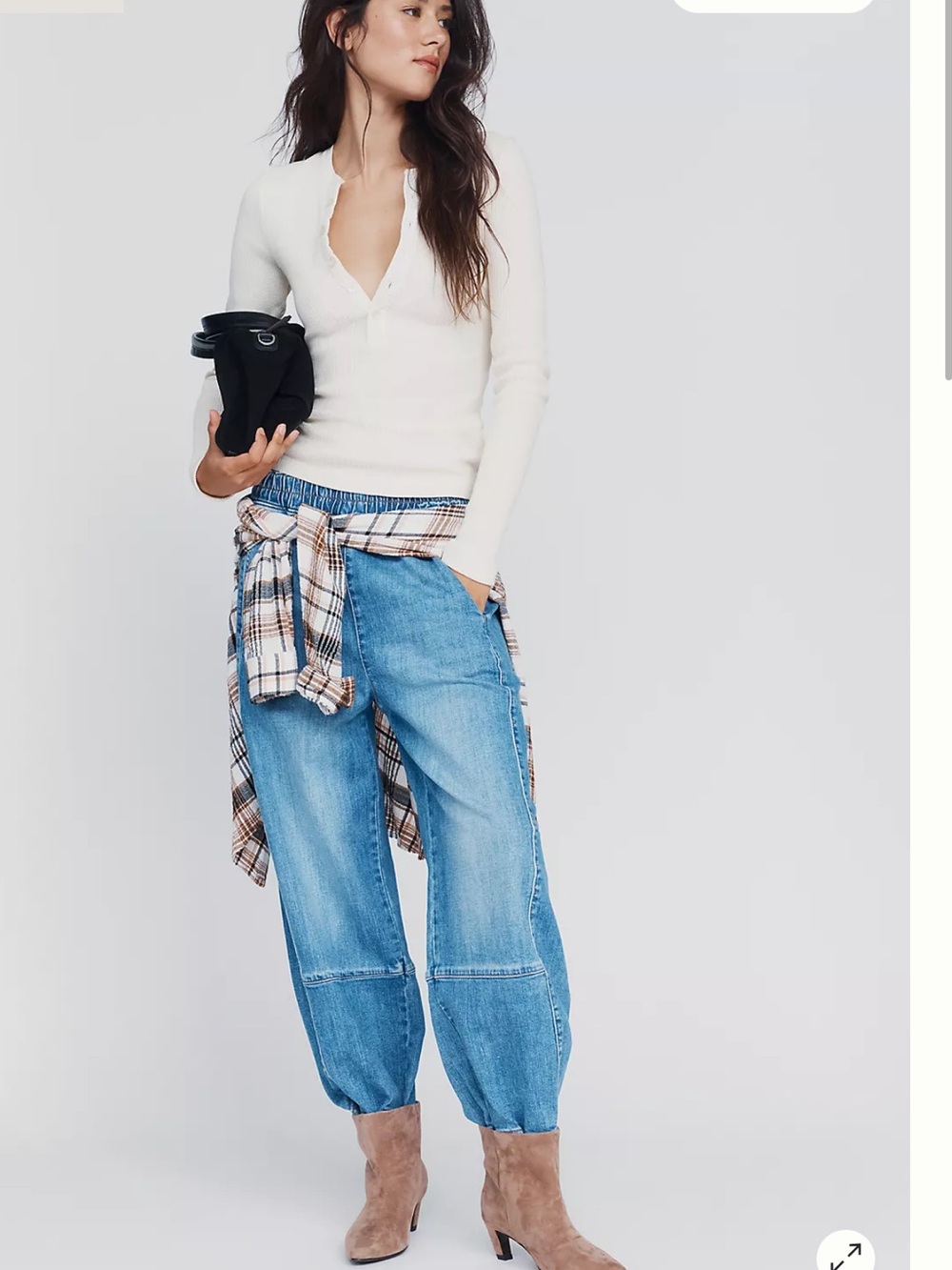 Pilcro Izzie Relaxed Pull-On Barrel Jeans medium - Picture 5 of 13